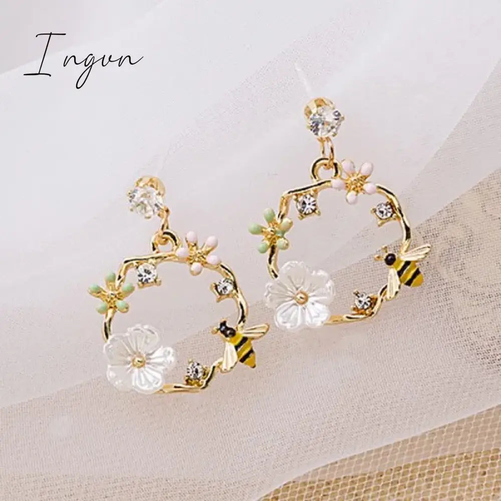 Korean New Light Luxury Zircon Moon Star Asymmetric Stud Earrings For Women Crystal Cloud Pearl