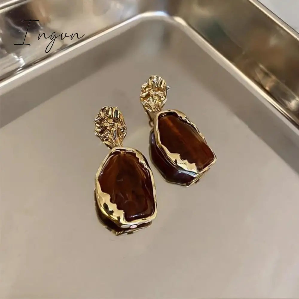 New Trendy Vintage Irregular Golden Earrings For Women Exquisite Silver Needle Studs Elegant Luxury